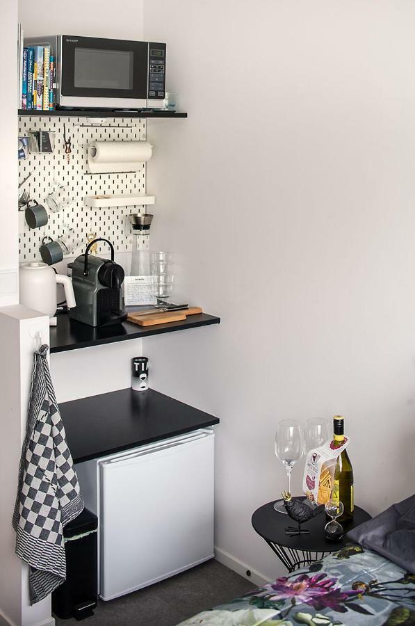 Houseboat Amsterdam - Room With A View Экстерьер фото