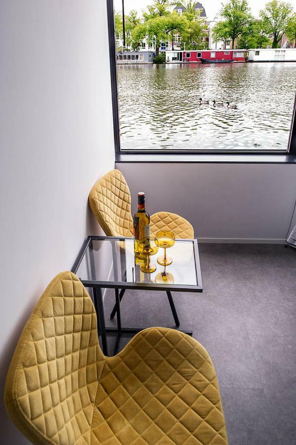 Houseboat Amsterdam - Room With A View Экстерьер фото